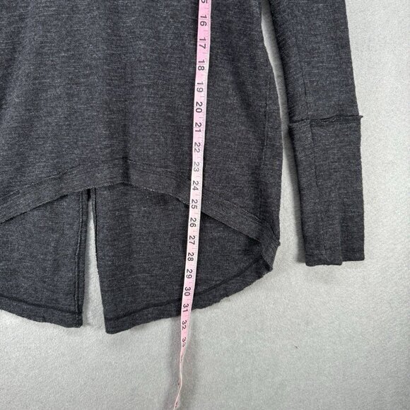 Free People We the Free Top Womens Size S Charcoal Split Back Turtleneck Hi-Low - Picture 4 of 9